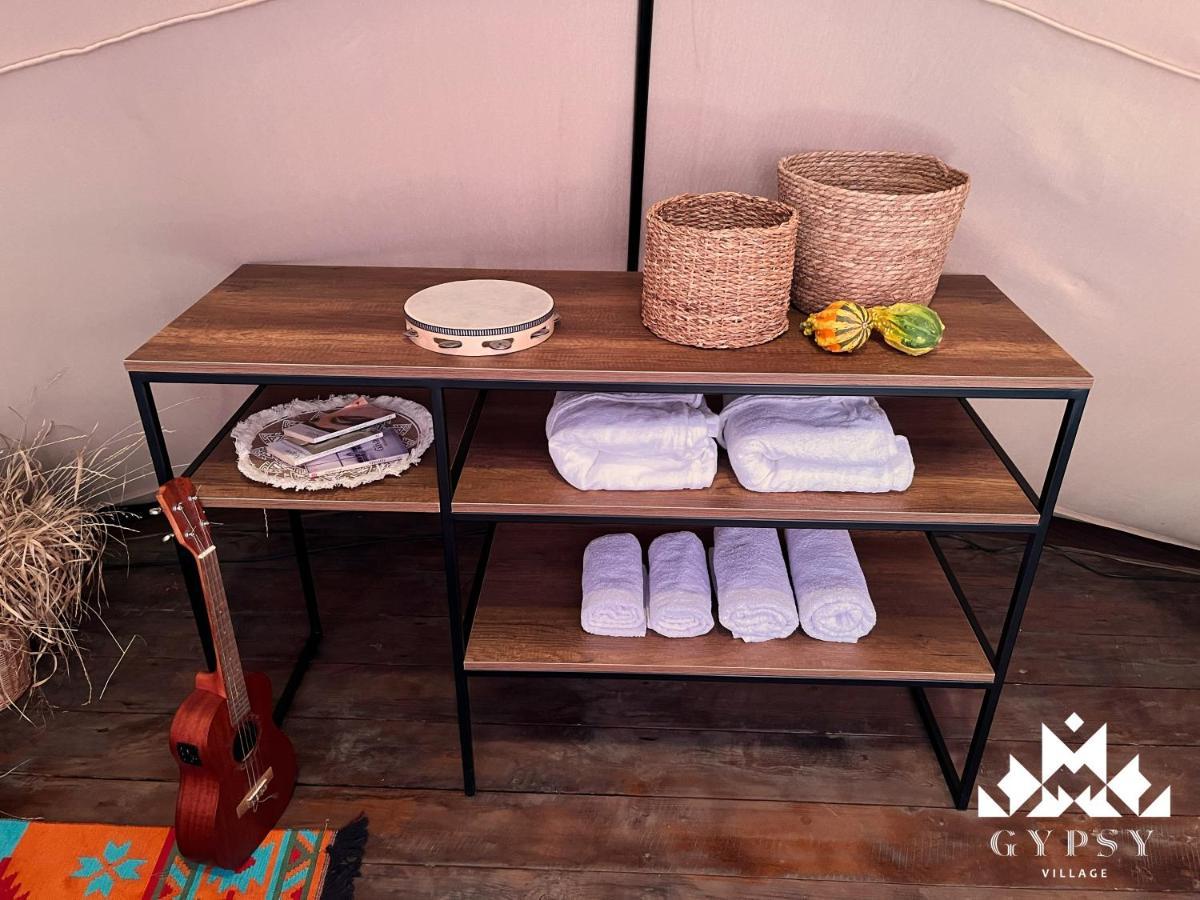 Gipsy Village Park Hotel Asureti Dış mekan fotoğraf
