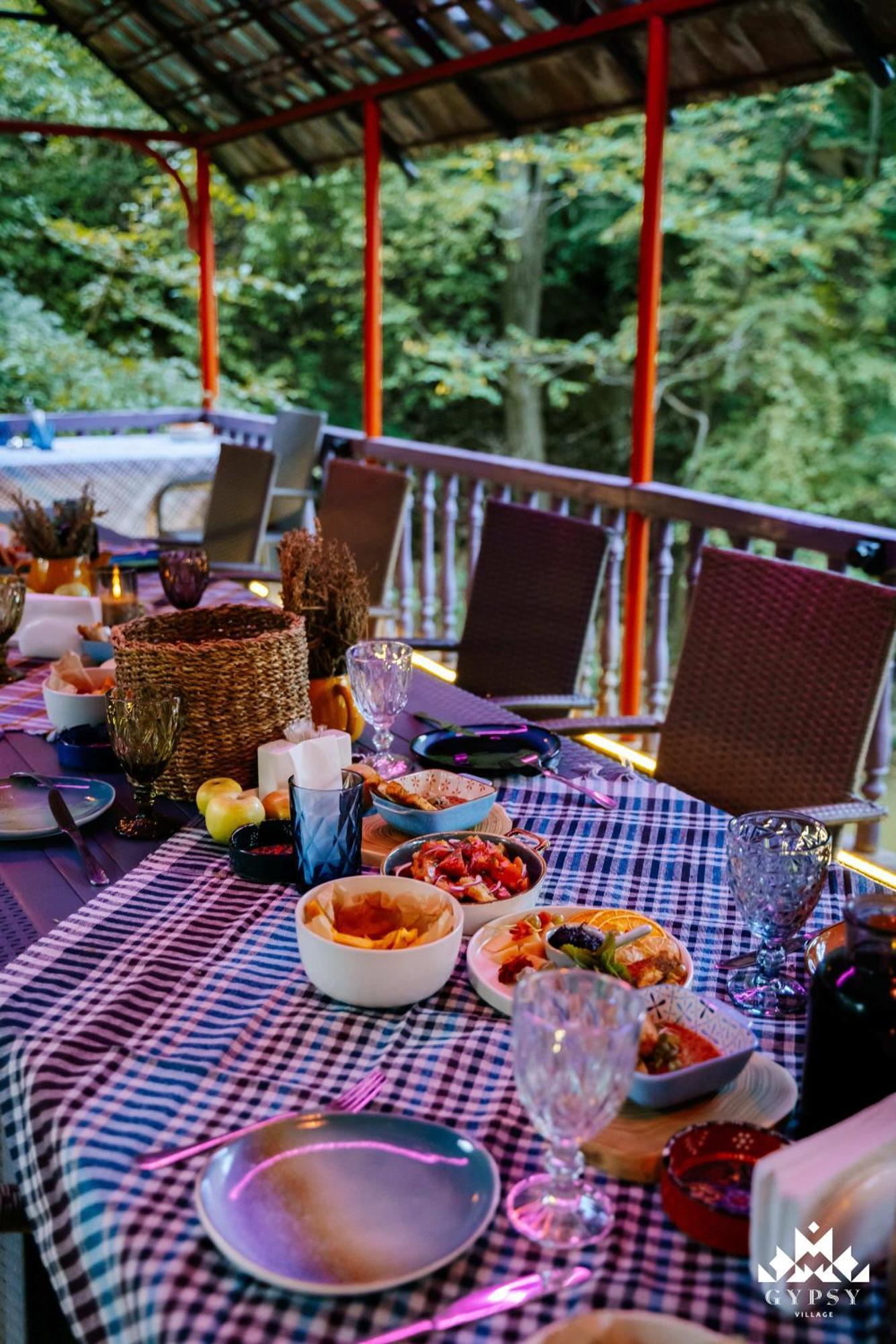 Gipsy Village Park Hotel Asureti Dış mekan fotoğraf