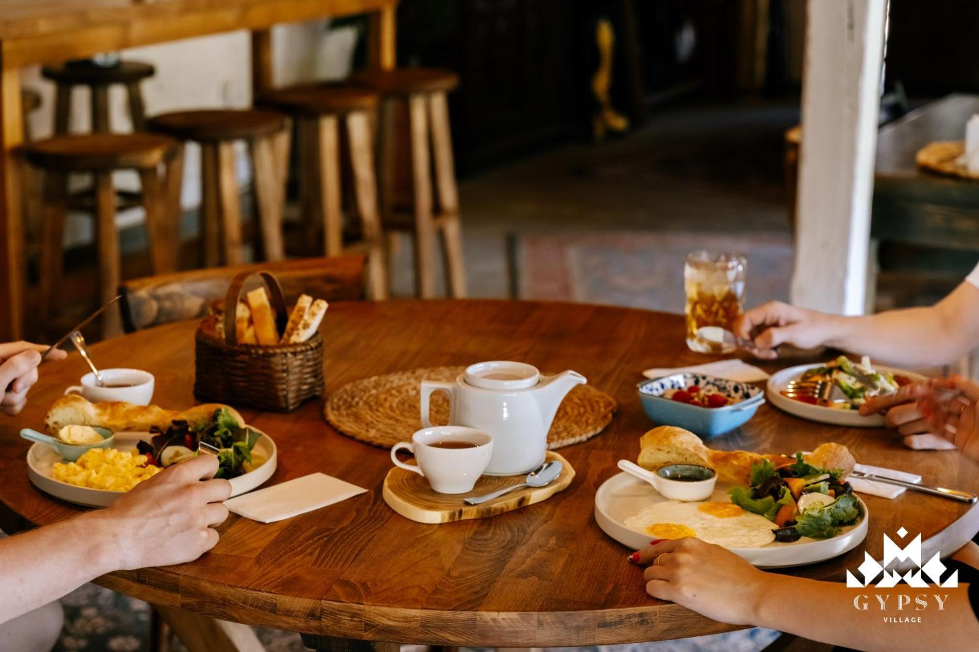 Gipsy Village Park Hotel Asureti Dış mekan fotoğraf