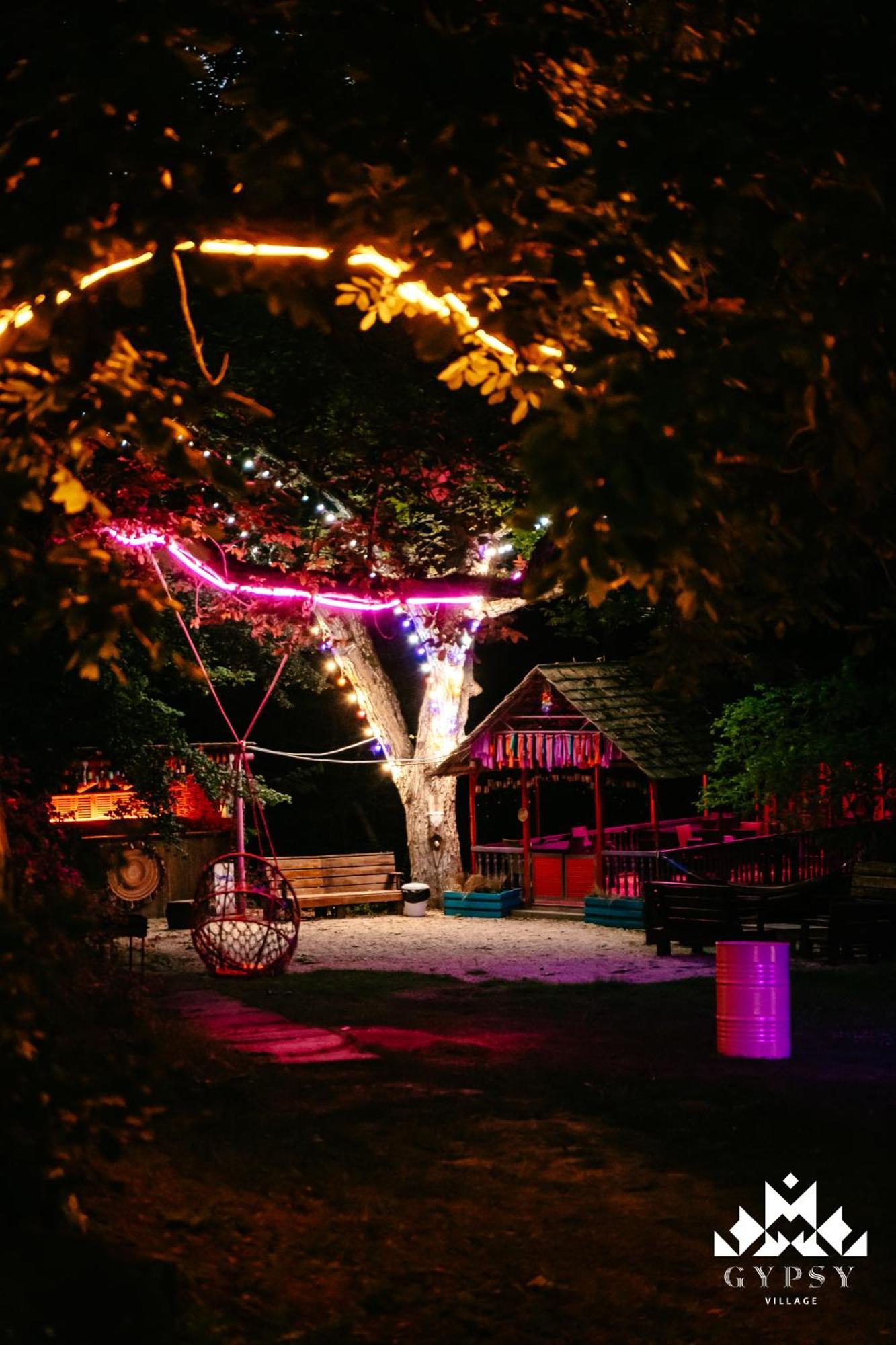 Gipsy Village Park Hotel Asureti Dış mekan fotoğraf
