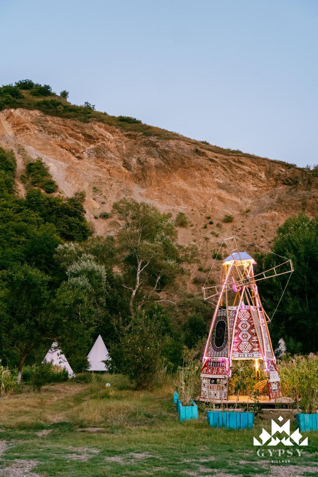 Gipsy Village Park Hotel Asureti Dış mekan fotoğraf